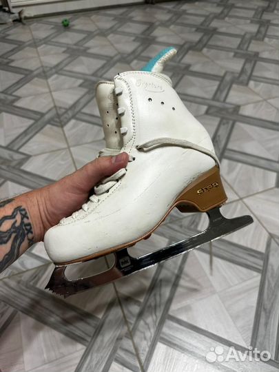 Коньки edea Overture С автографом Елены Бережной