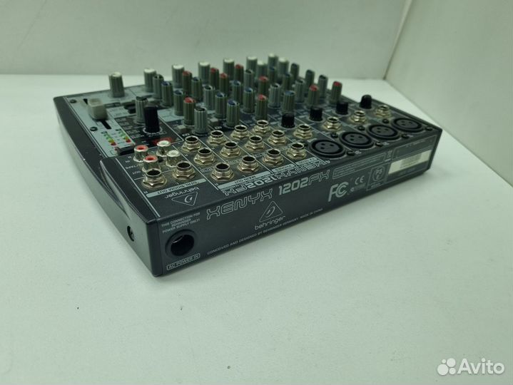 Микшер Behringer xenyx 1202FX