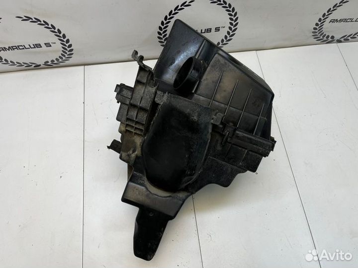 Корпус воздушного фильтра Ford Focus 2 купе 2.0