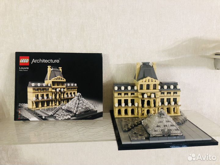Конструктор Лего Architecture 21024 Лувр