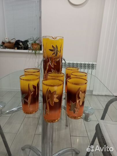 Стаканы и графин