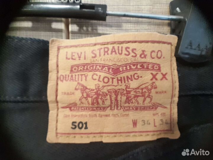 Джинсы levis