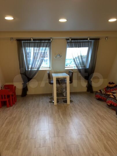 2-к. квартира, 74 м², 5/5 эт.