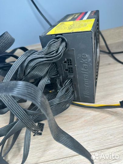 Компьютерный блок питания Thermaltake 1200Вт Амур