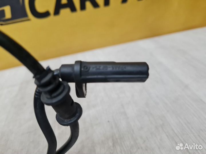 Датчик abs передний Mercedes-Benz C W203 M271 2002