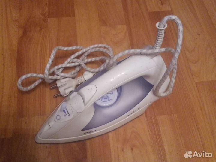 Утюг с парогенератором Tefal