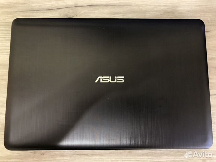 Ноутбук asus