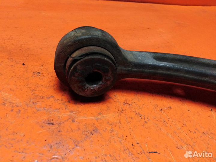 Рычаг подвески верхний передний правый Chevrolet