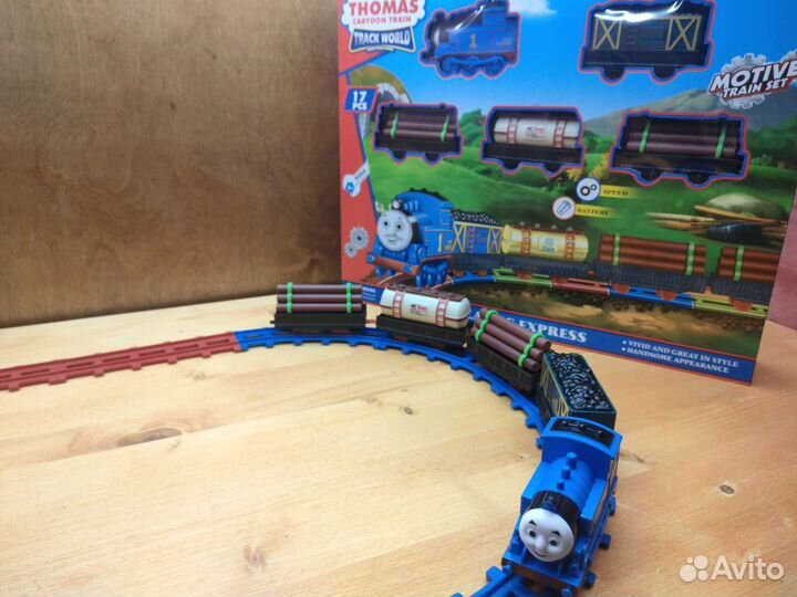 Паровозик Томас железная дорога 5 вагонов Новые