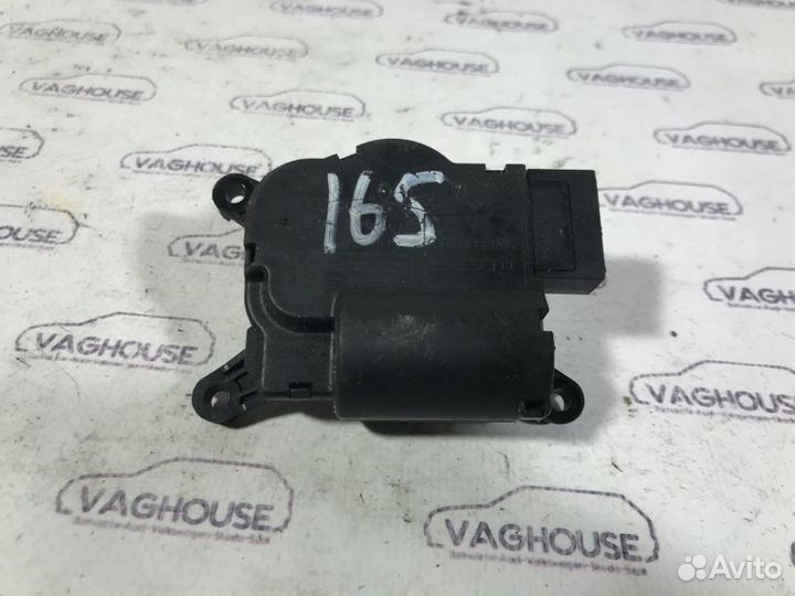 Моторчик заслонки печки Audi Q7 4.2 BAR 2006