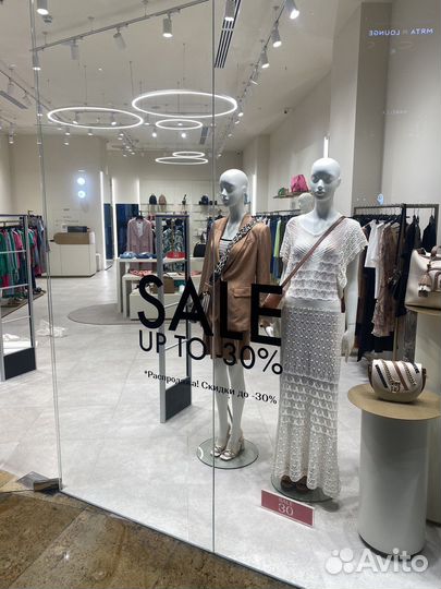 Оклейка пленкой, оформление витрин