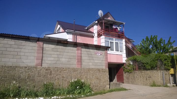 Дом 310 м² на участке 9 сот.