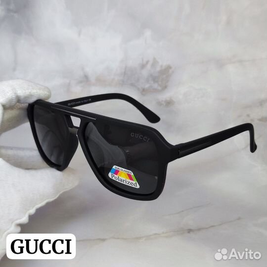 Очки солнцезащитные брендовые