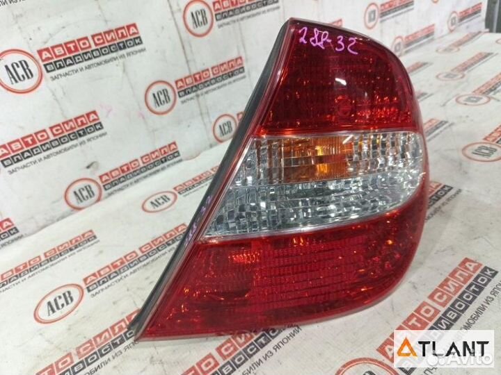 Стоп-сигнал правый toyota camry