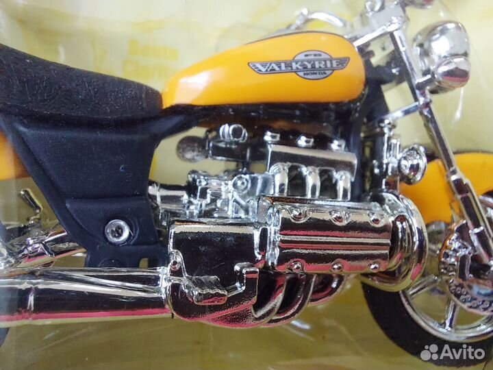 Коллекционная модель мотоцикла Honda Valkyrie 1:18