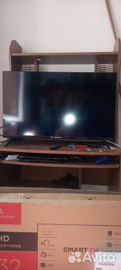 Телевизор SMART tv 32 бу