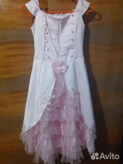 Платье праздничное 134