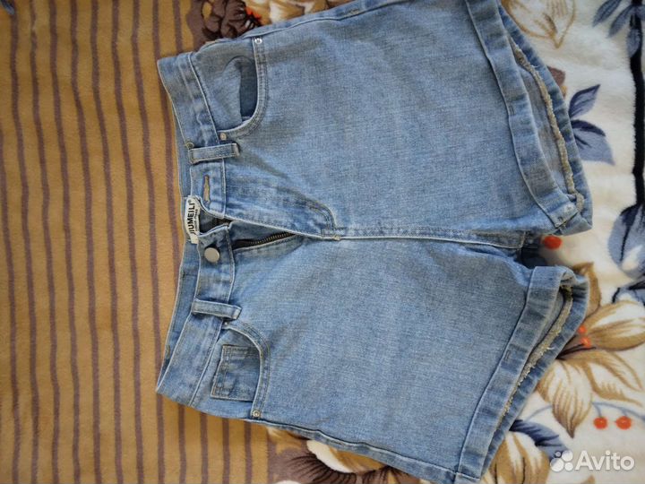 Шорты джинсовые