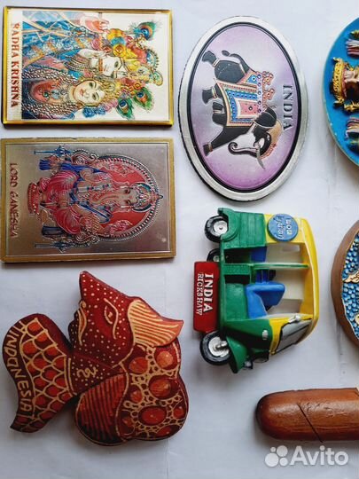 Магниты на холодильник из разных стран