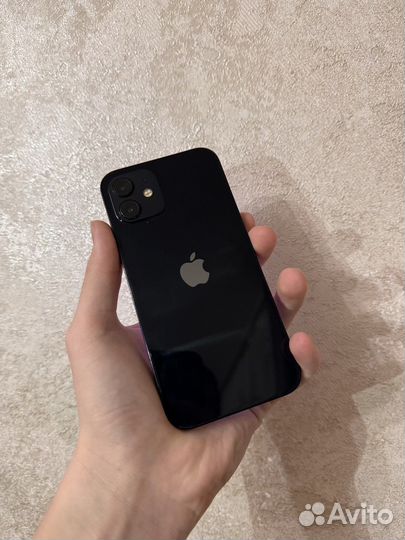 iPhone 12, 64 ГБ