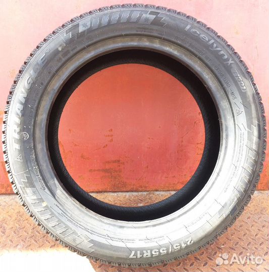 Triangle IcelynX TI501 215/55 R17 98T