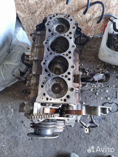 Блок цилиндров Mitsubishi Pajero 4 4M41 2011