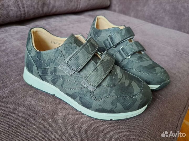 Кроссовки для мальчика 30