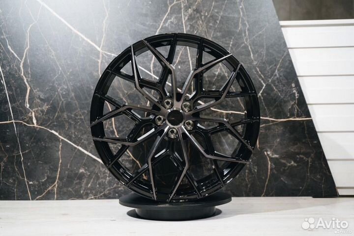 Кованные диски R22 Mercedes-Benz W124