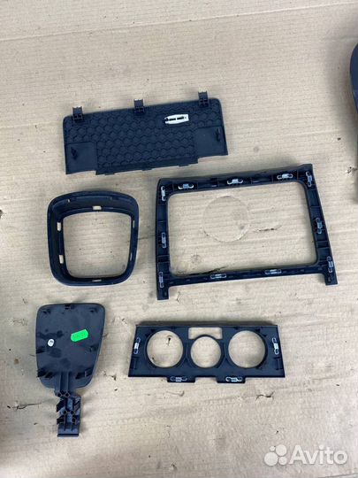 Пластик салона Volkswagen Polo 5 Sedan