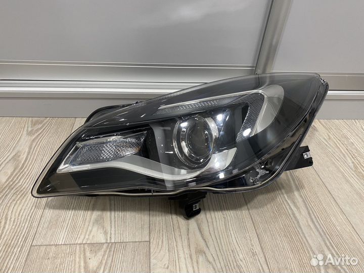 Новая передняя фара opel insignia