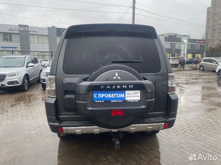 Mitsubishi Pajero 3.2 AT, 2011, 226 000 км