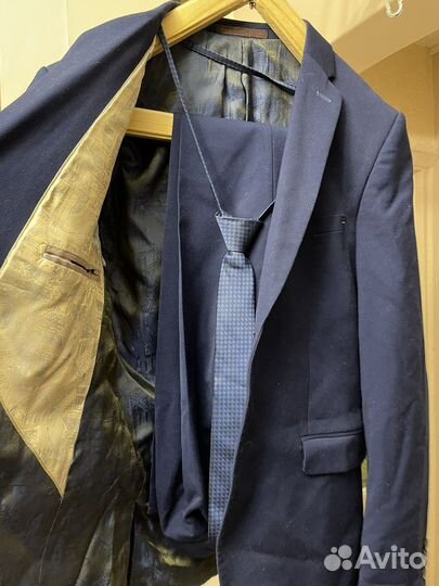 Костюмы, рубашки