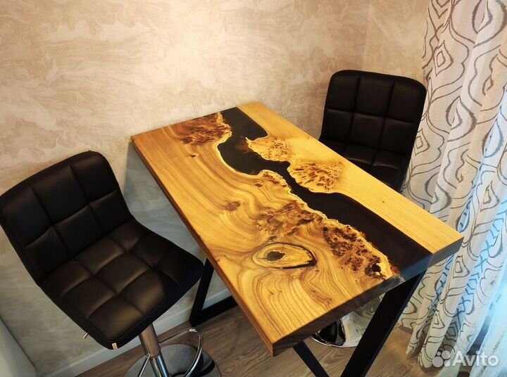 Компьютерный стол из слэбов дерева