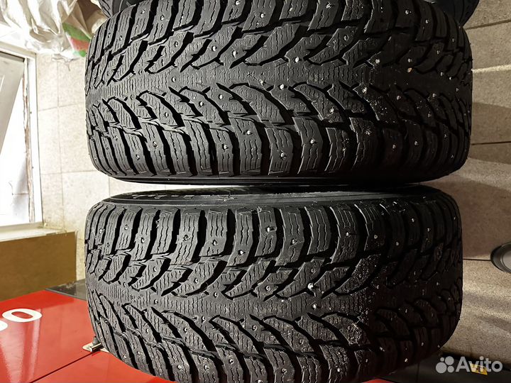 Nokian Tyres Hakkapeliitta 9 SUV 285/60 R18