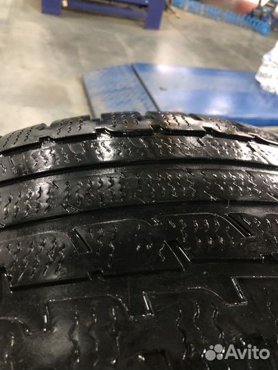 Kumho I'Zen KW27 235/55 R17