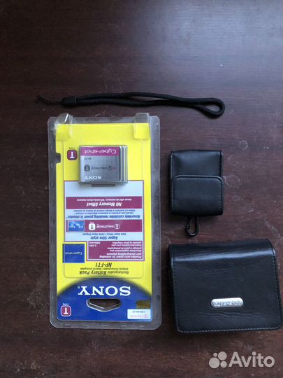 Цифровой фотоаппарат sony cyber shot