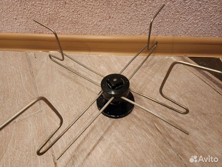 Станок для сматывания ниток в клубок