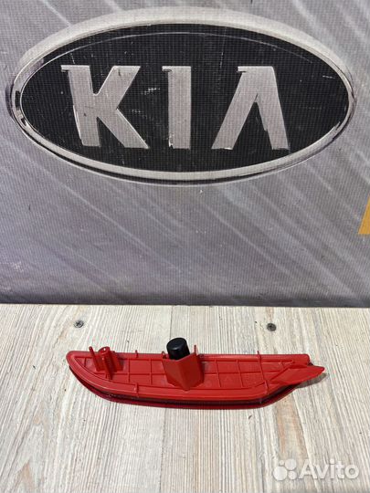 Катафот Отражатель заднего бампера Kia RIO 3 Лев