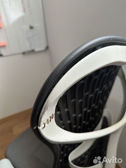 Herman Miller Mirra 2