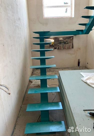 Лестница винтовая в дом