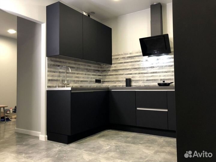 Кухня современная на заказ. Доставка и сборк