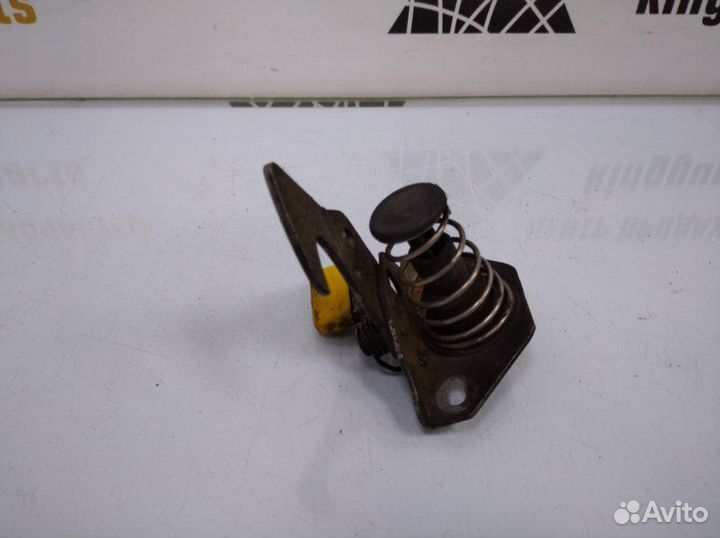 Крюк замка капота Bmw 3 E90 до рестайлинг 2.0