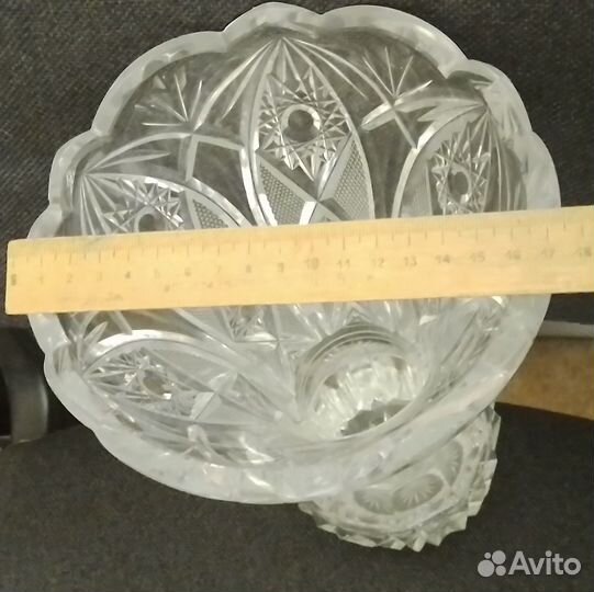 Хрустальная ваза для цветов