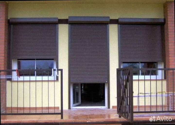 Рольставни на двери