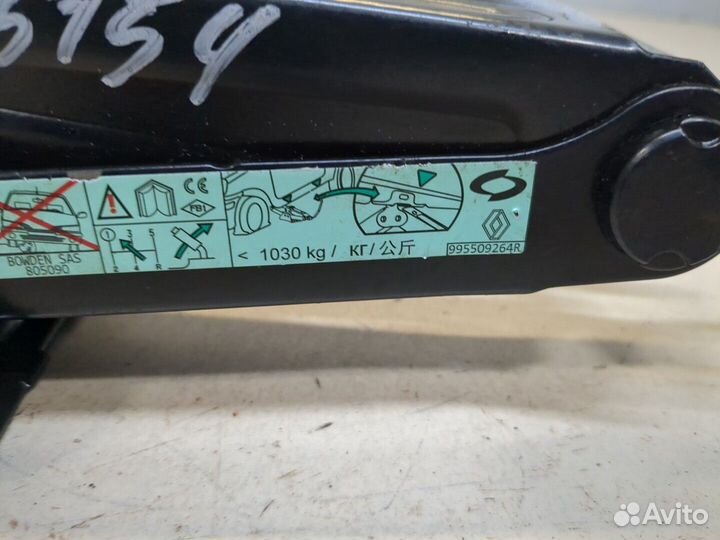 Домкрат Dacia Sandero 2012, 2015