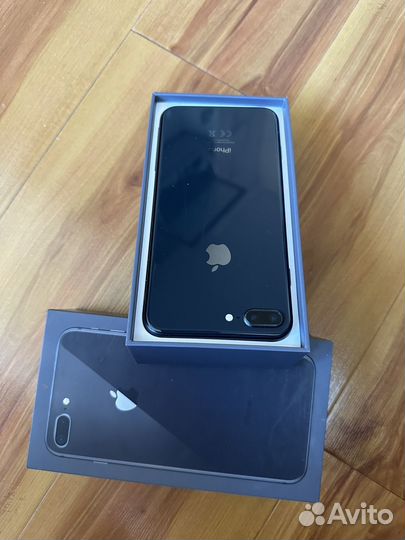 iPhone 8 Plus, 64 ГБ
