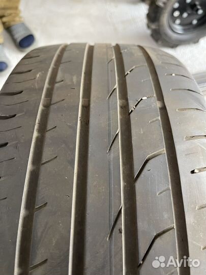 Continental ContiPremiumContact 2 215/55 R17