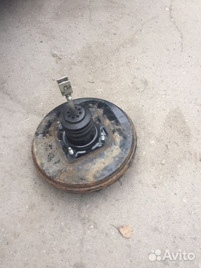 Вакуумный усилитель тормозов logan sandero