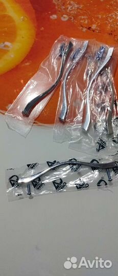 Ручки для мебели новые 5 шт