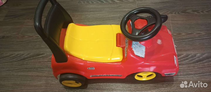 Машина и тележка